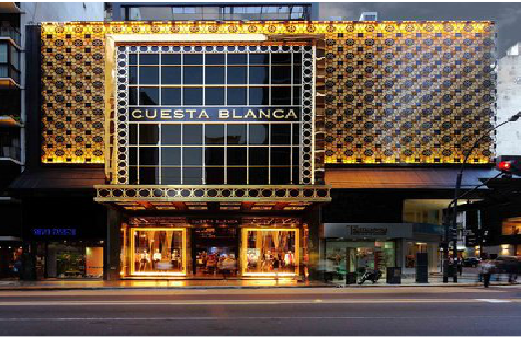 崇左门头设计与商业空间的纽带。