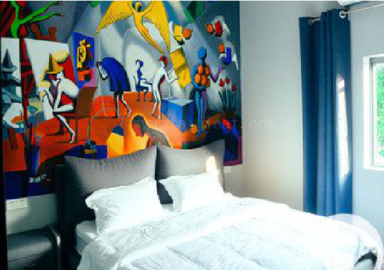 崇左对于酒店的墙体彩绘而言更注重哪些方面？